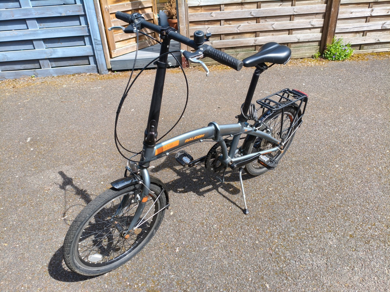 Raleigh Stowaway 7 folding bicycle