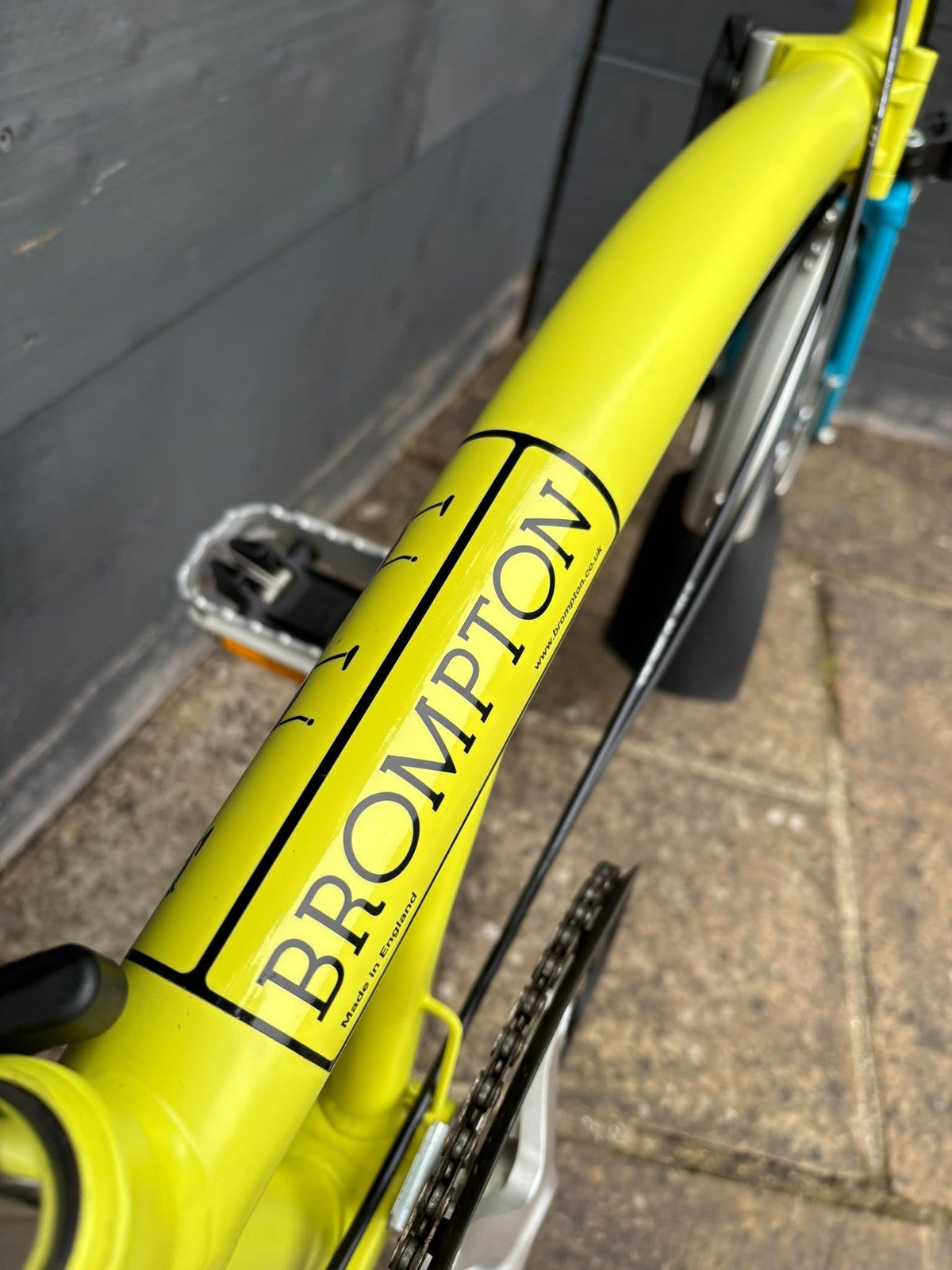 Brompton H3L Folding Bike 3 Speed C Line in Yellow / Blue