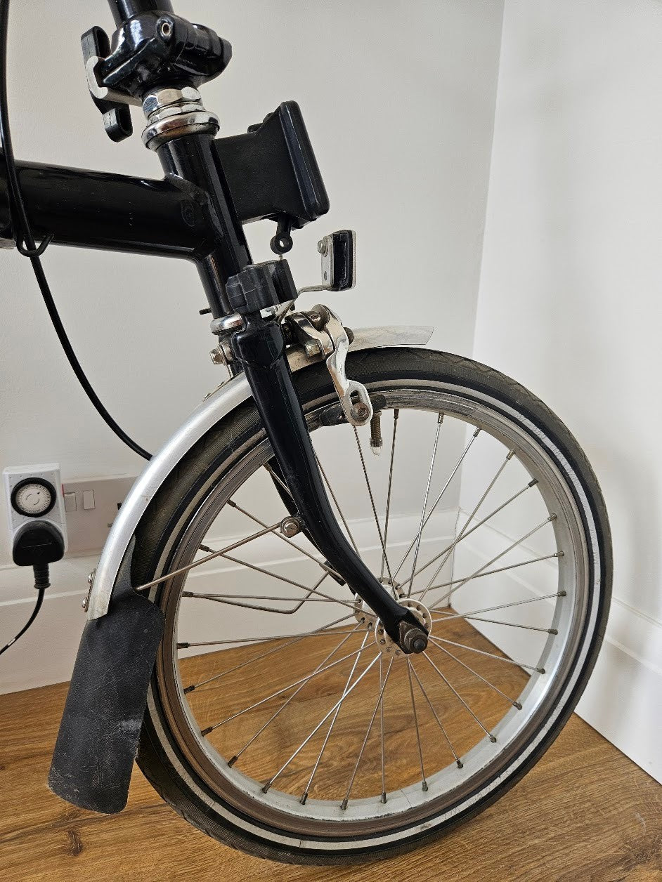 Brompton M6L Folding Bike - Black - 6 gears.