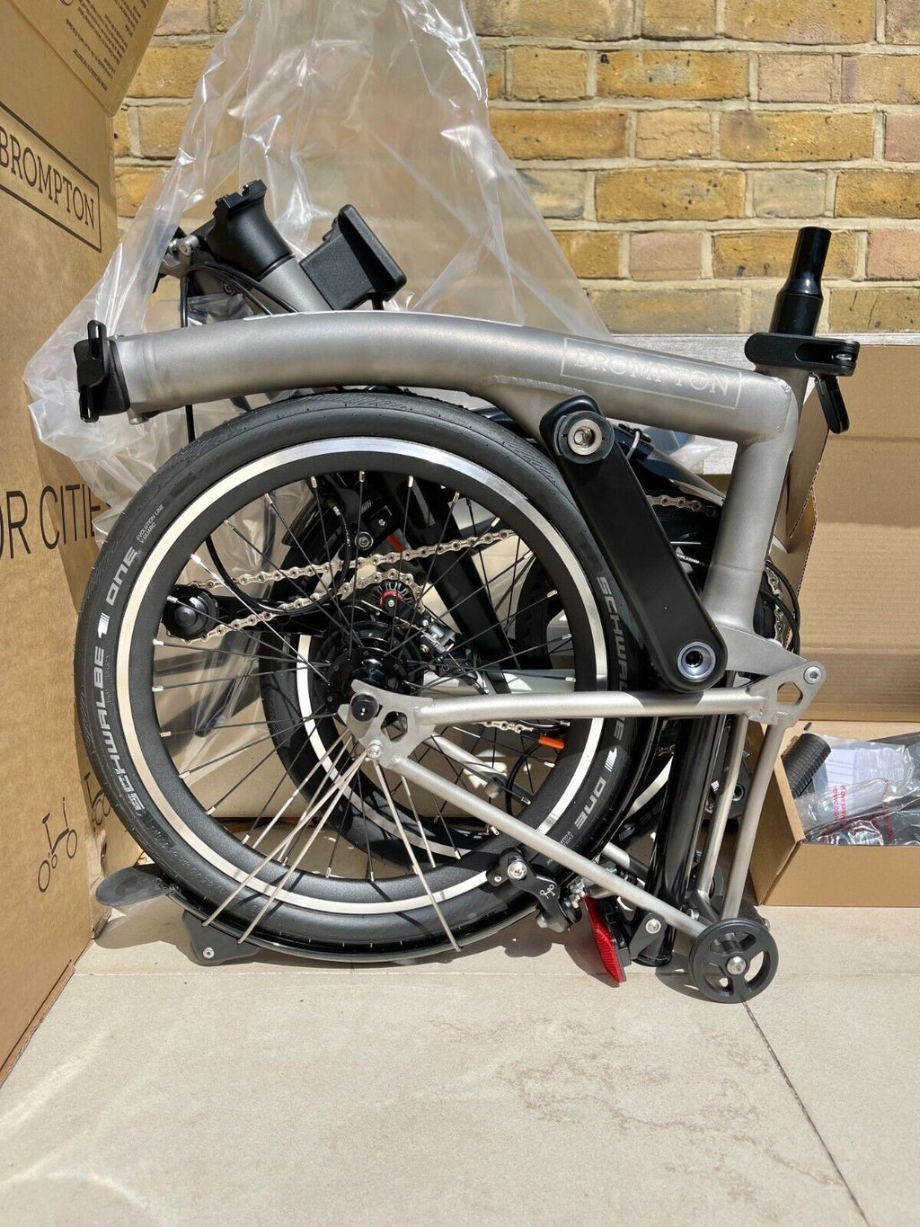 2026 Brompton T LINE URBAN Low 4 Speed Titanium & Carbon Superlight Folding Bike
