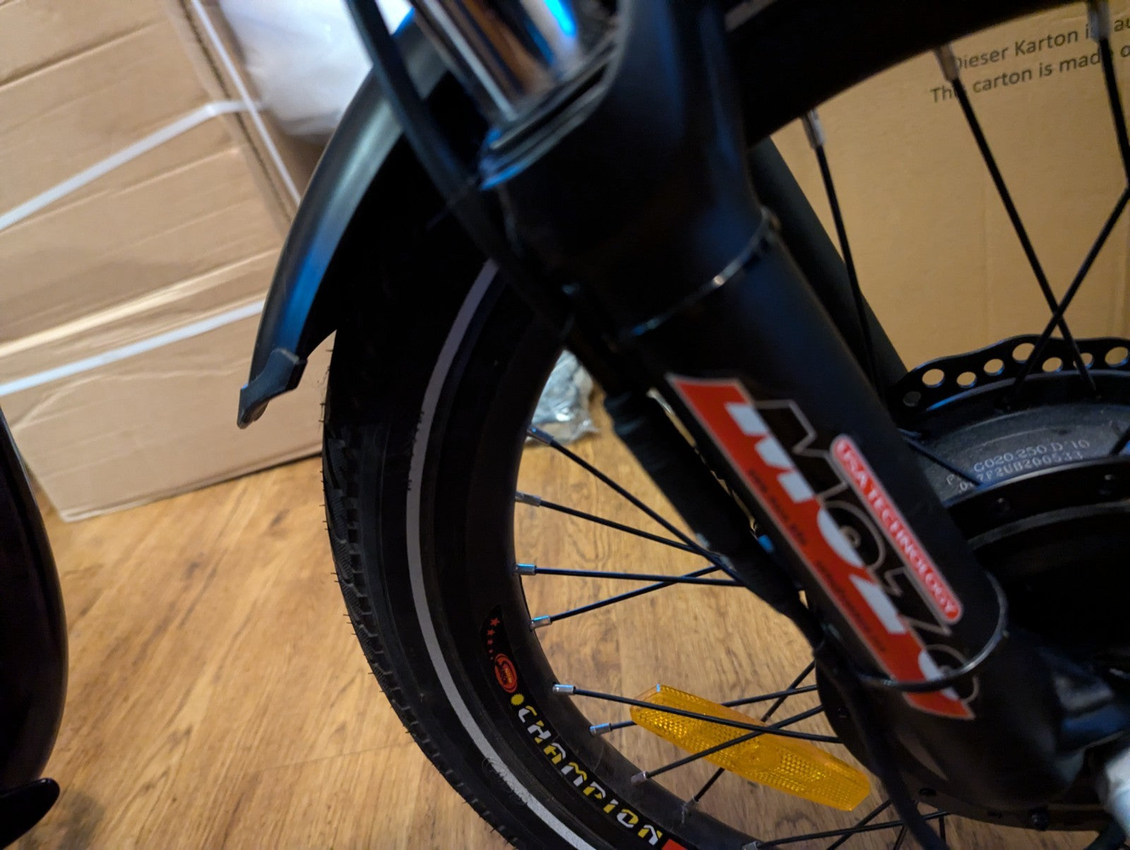 Jorvik Elite Jet E-20 Folding Trike with 20-inch Wheels