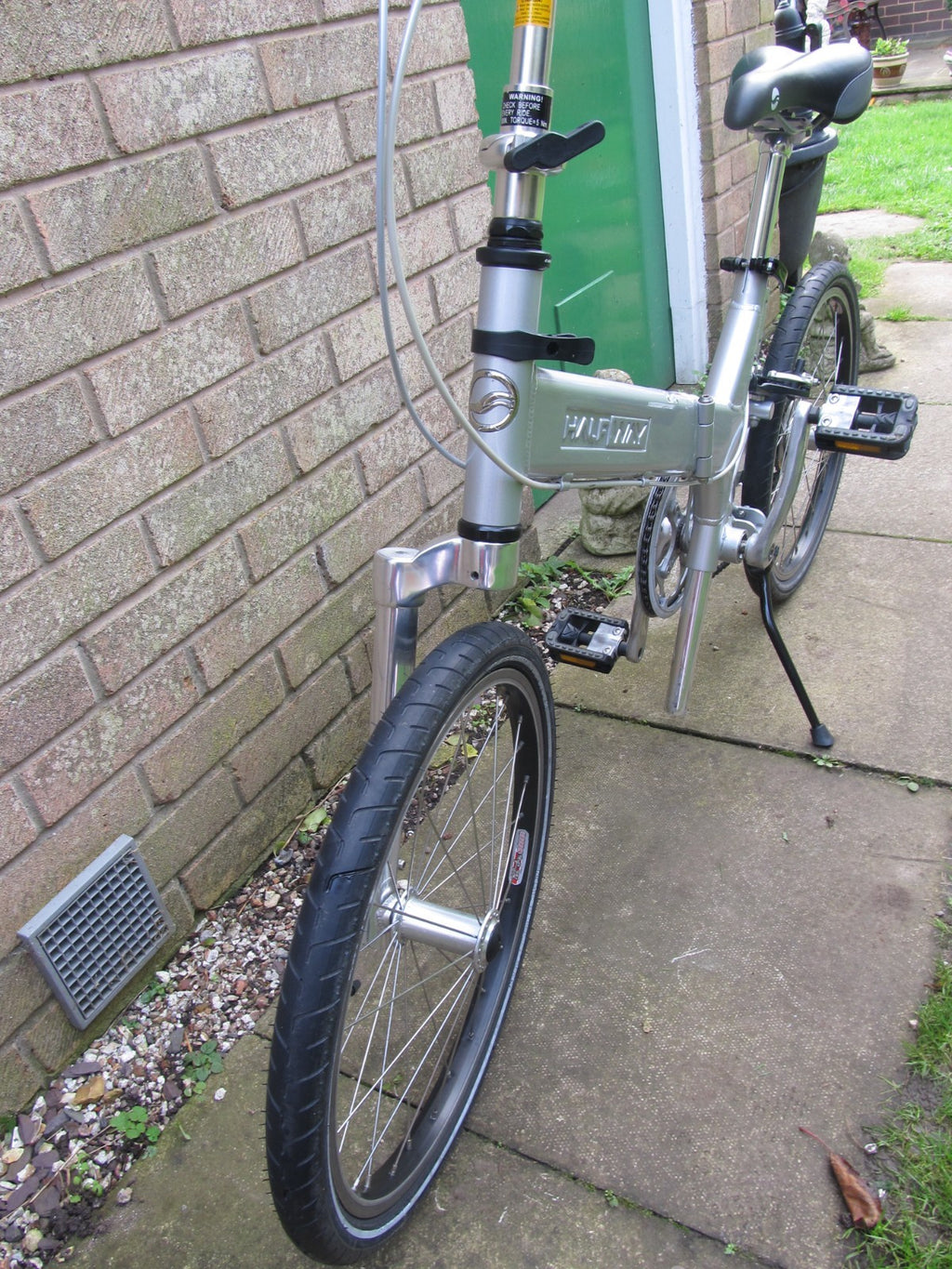 BIKE FOLDING  19" WHEELS UNISEX-EXCELLENT CONDITION-EXTRA LIGHT FRAME