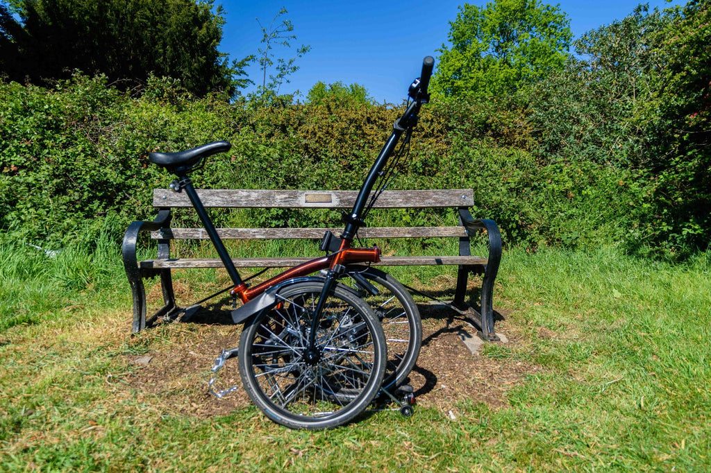 Kinetics Brompton. 20" wheels, cable disk brakes, belt drive, 11-speed Alfine