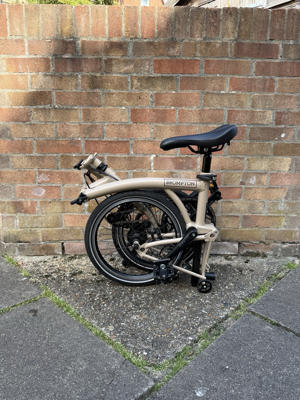 Brompton C-Line Folding Bicycle 2-Speed (Dune Sand)