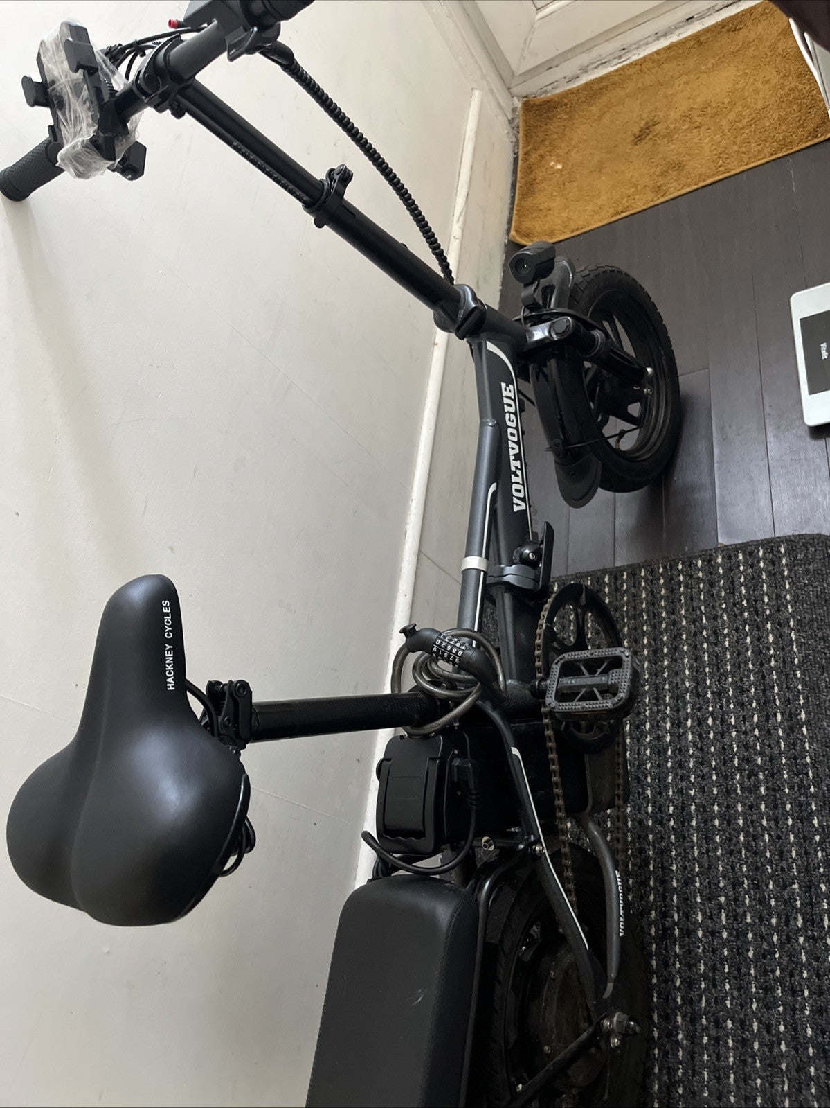 VOLTVOGUE 35km an Hour Folding Bike With A Battery Lasts 3 Hours