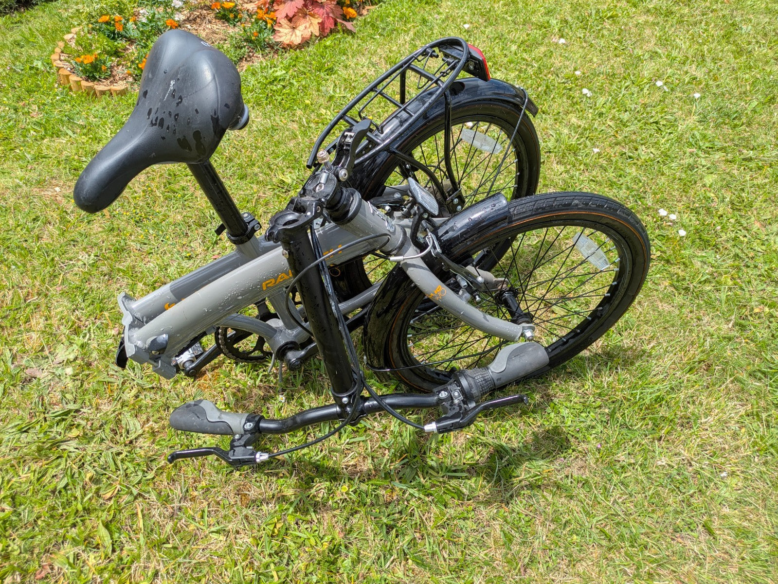 Raleigh Folding Bike Evo Two VG condition