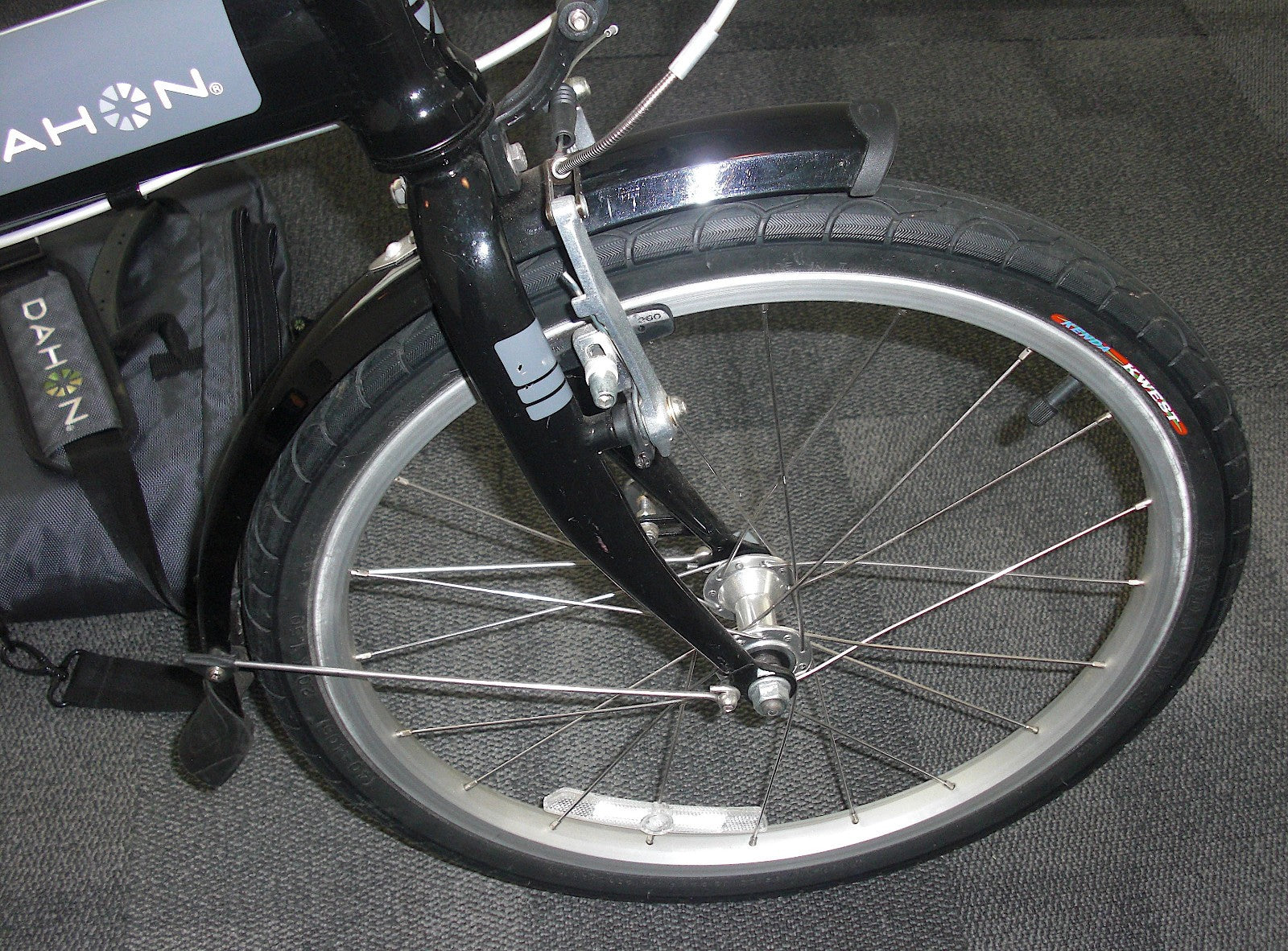 Dahon Speed 1430 D7 (7-speed) Folding Bike + Dahon Full Size Bag