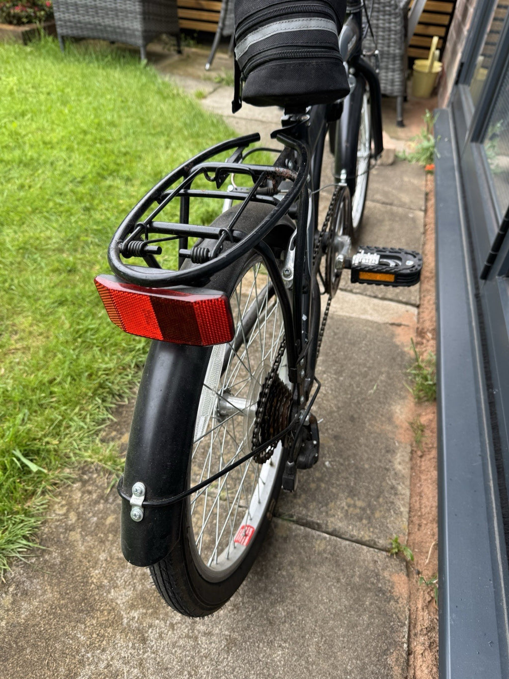Raleigh Stowaway 20 Inch Folding Bike Black Grey