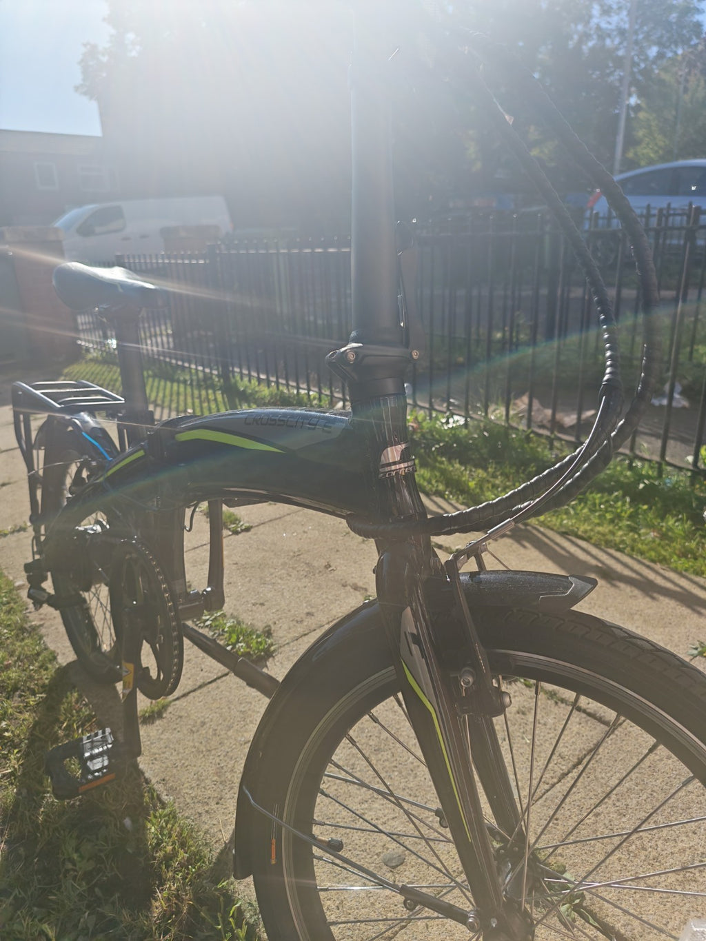 Carrera Crosscity E folding bike , 20'' wheels, black/green