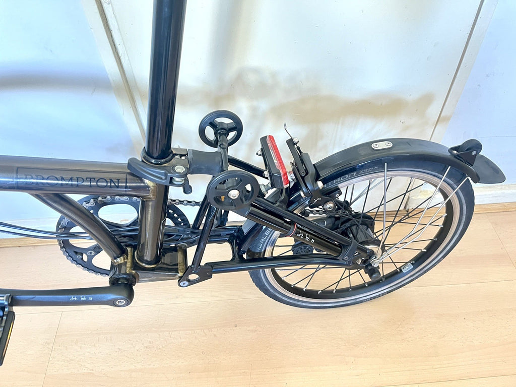 Brompton C Line Explore 6 Speed Folding Bike Low Handlebar Black/Golden Lacquer