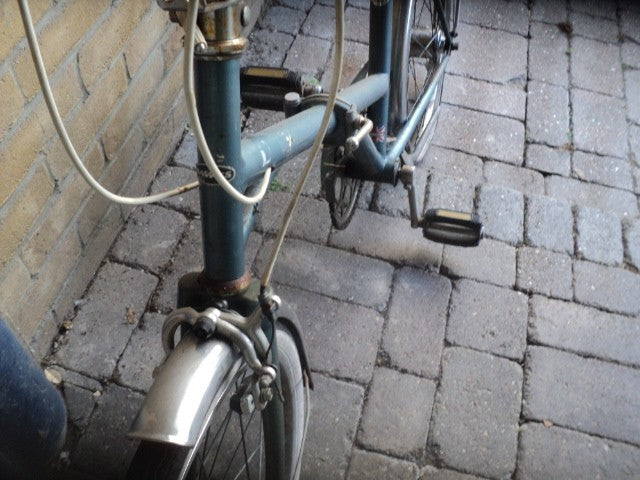 RARE Dawes Vintage Folding 3 SPEED Bicycle WITH BROOKS SADDLE in need of TLC.