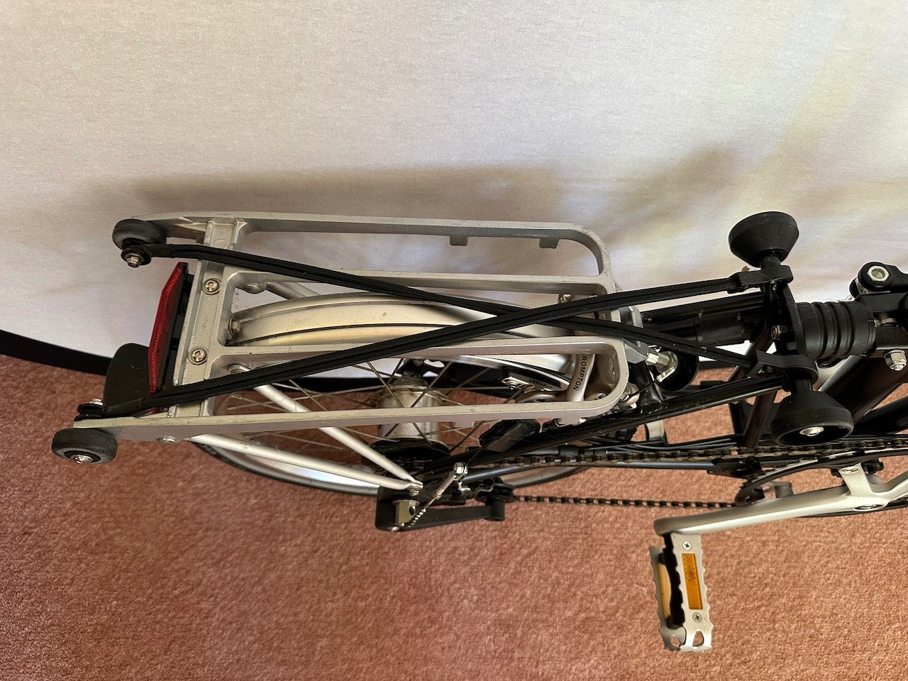 Brompton Folding Bike Black 6 Speed Gears Rear Carrier Bell Used Once M6R