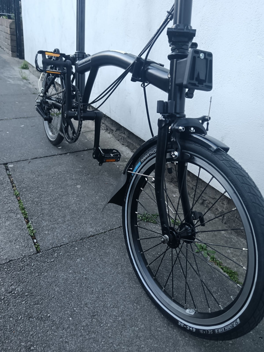 Brompton M6L BLACK EDITION 2025 Folding Bike Excellent Condition