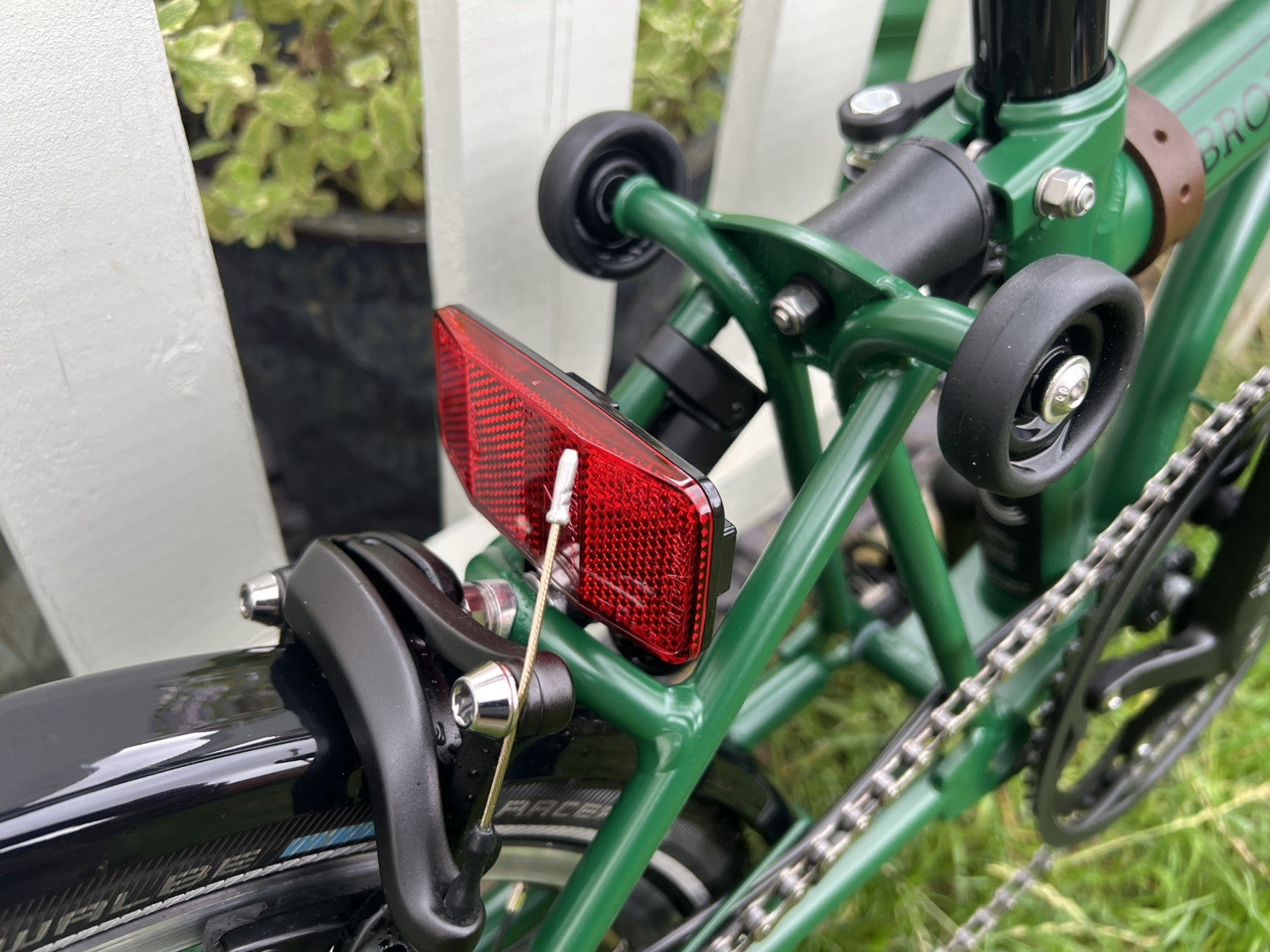 2024 Brompton C Line Explore 6-Speed - British Racing Green - pristine