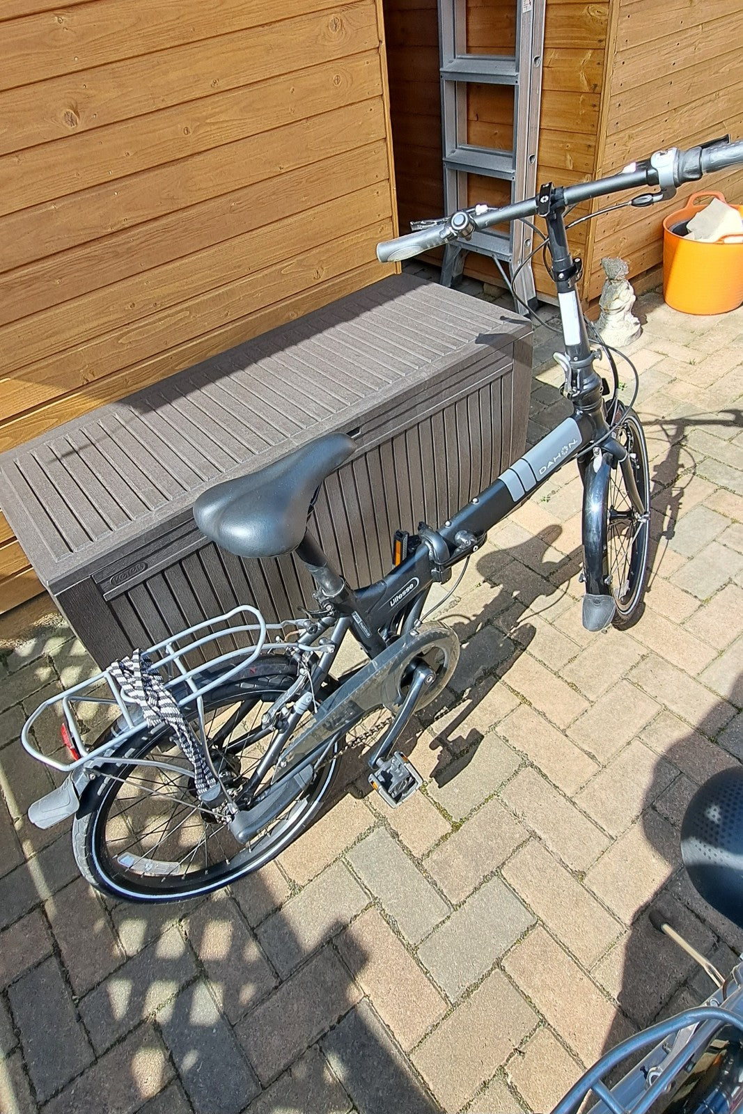 2 Dahon Vitesse folding bikes