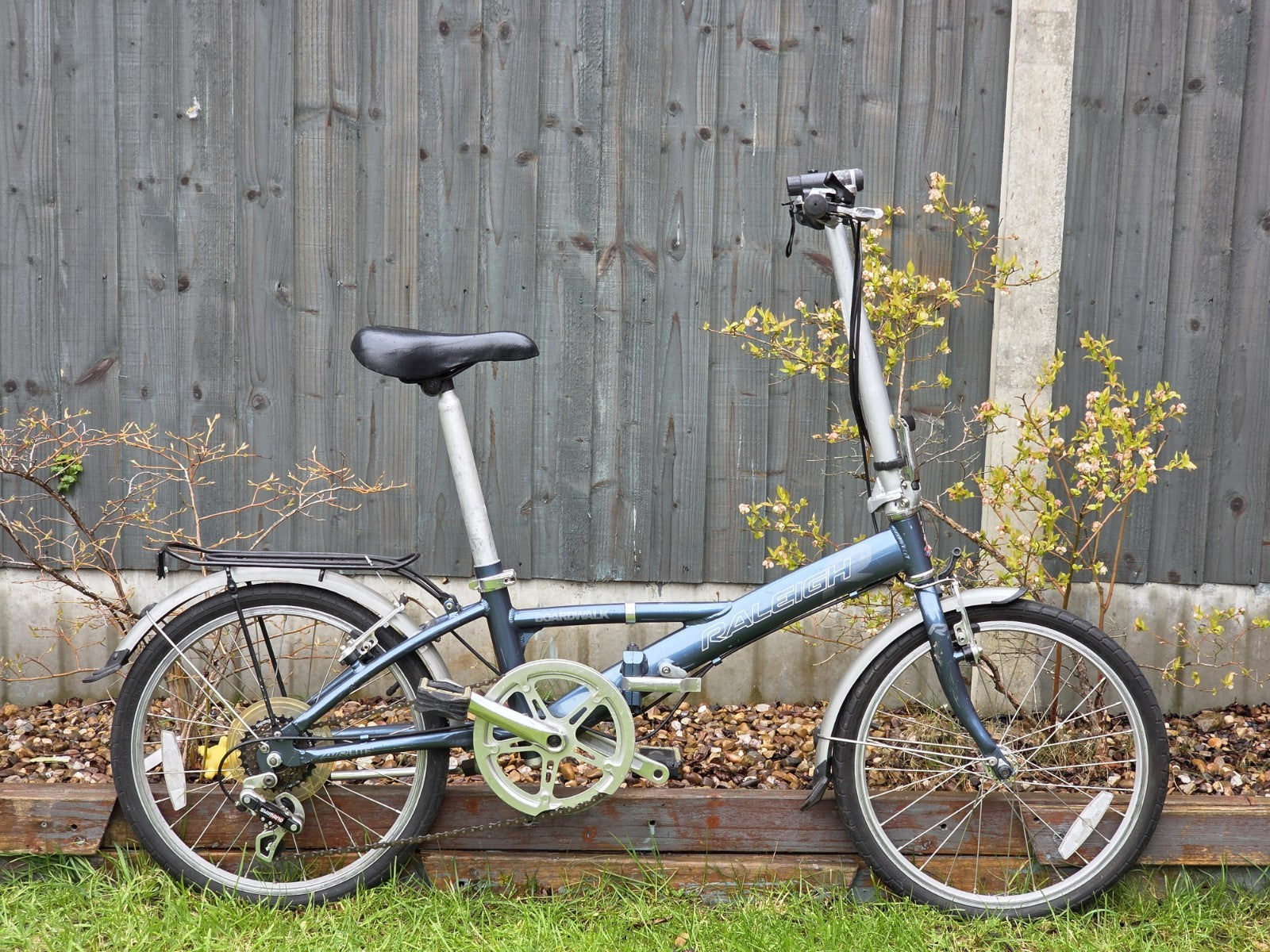 Raleigh Boardwalk Alloy Folding bike, really good condition.