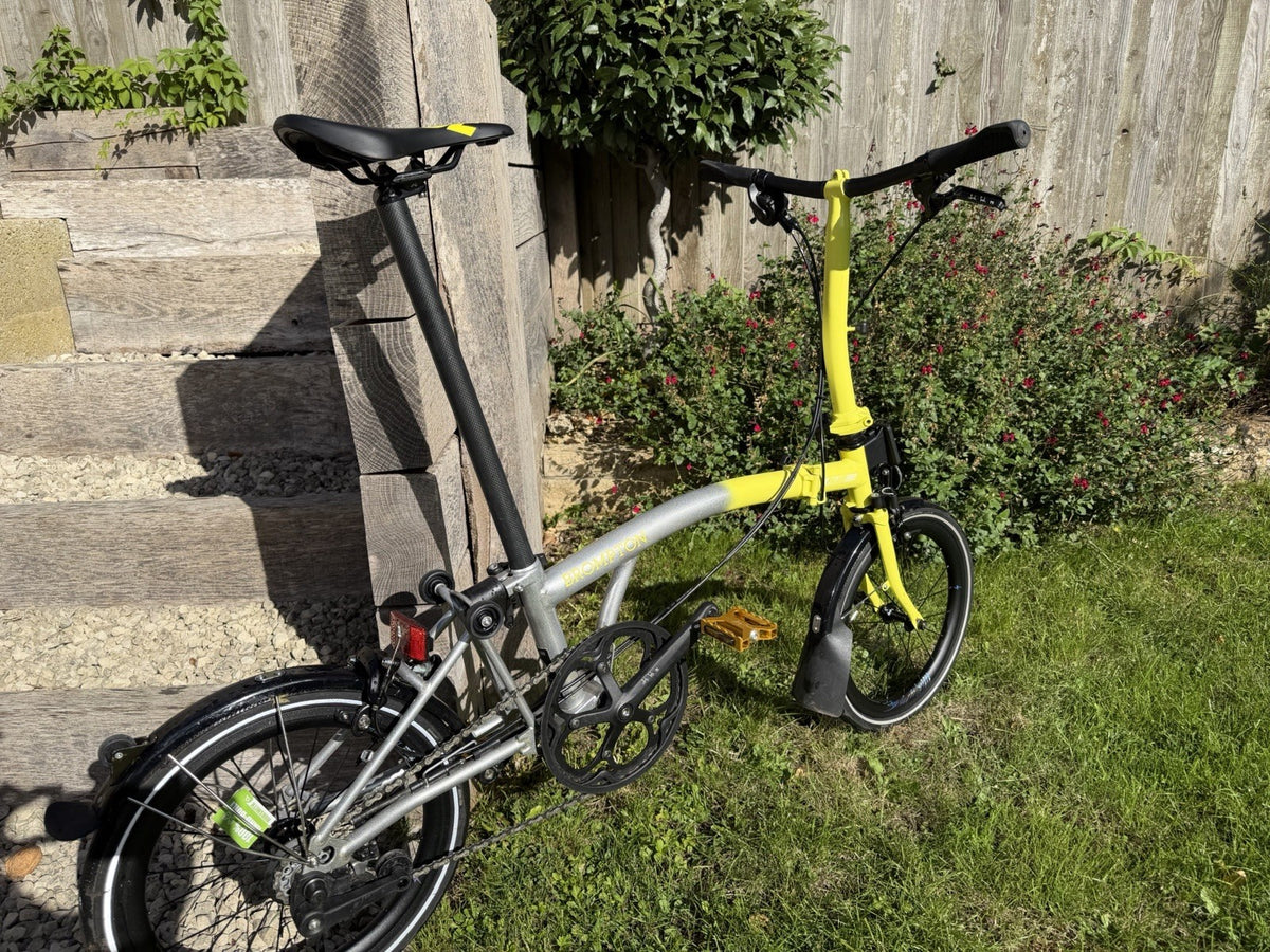 Brompton Palace Special Edition with upgrades. 2 speed, mudguards