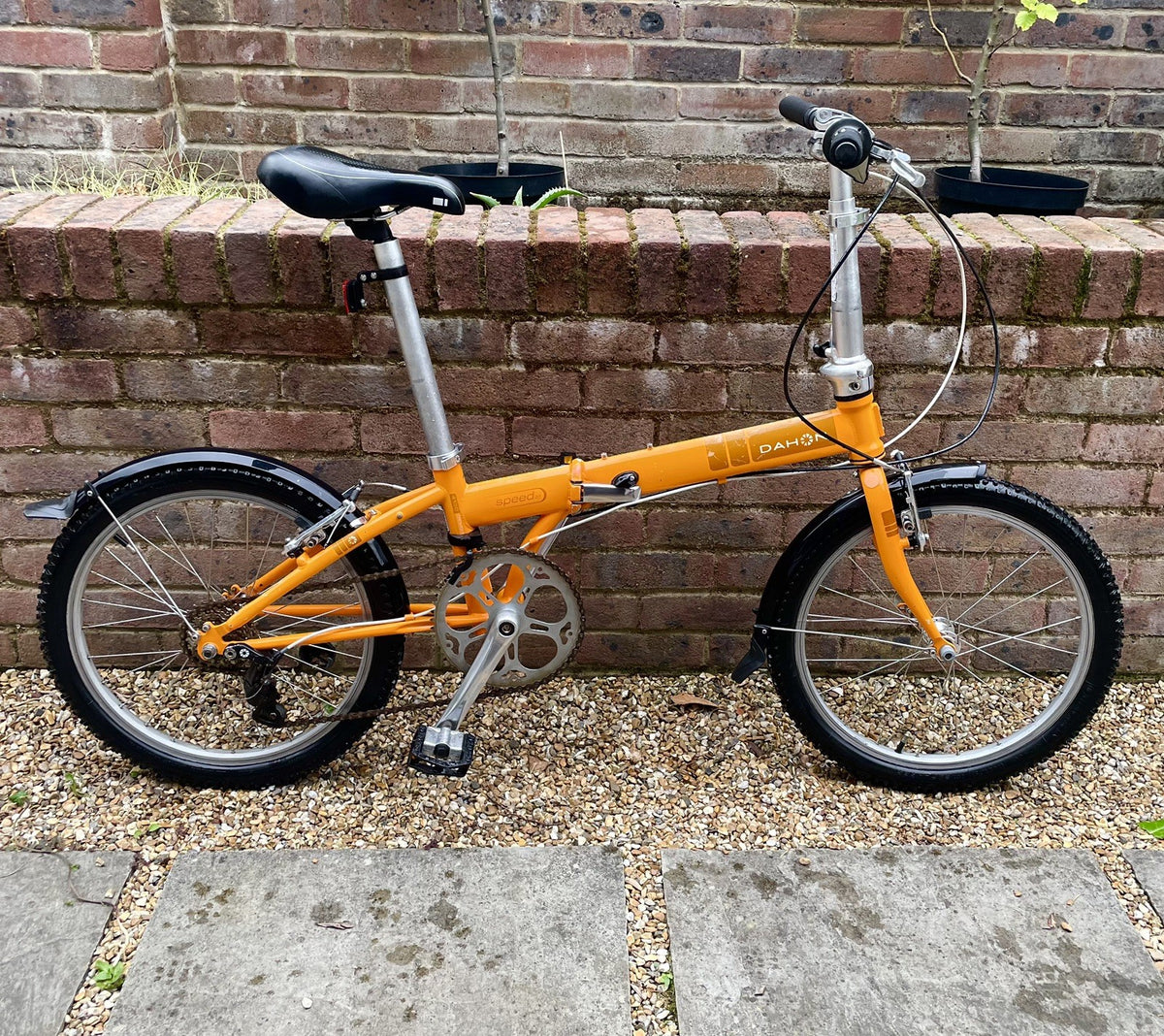 DAHON Speed D7 Folding Bike 7-Speed Grip Shift Shimano