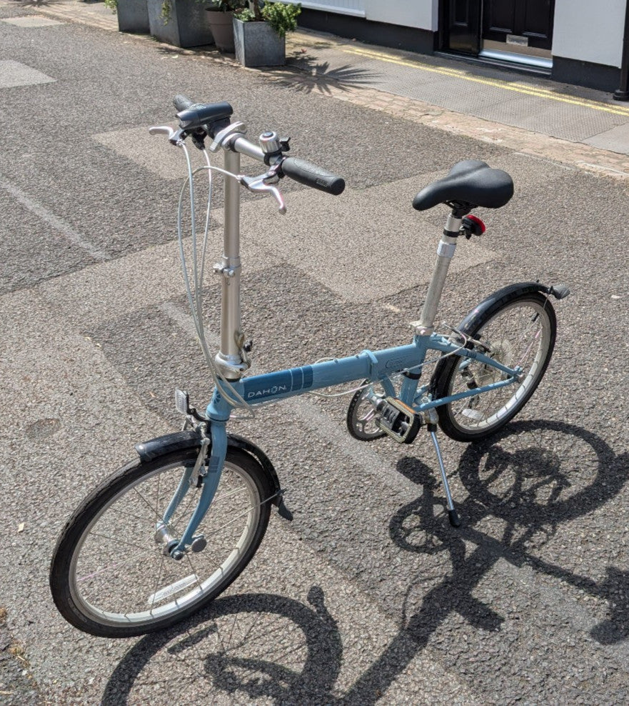 Dahon Speed D7 folding bike with Abus D-lock - ideal commuter - great condition