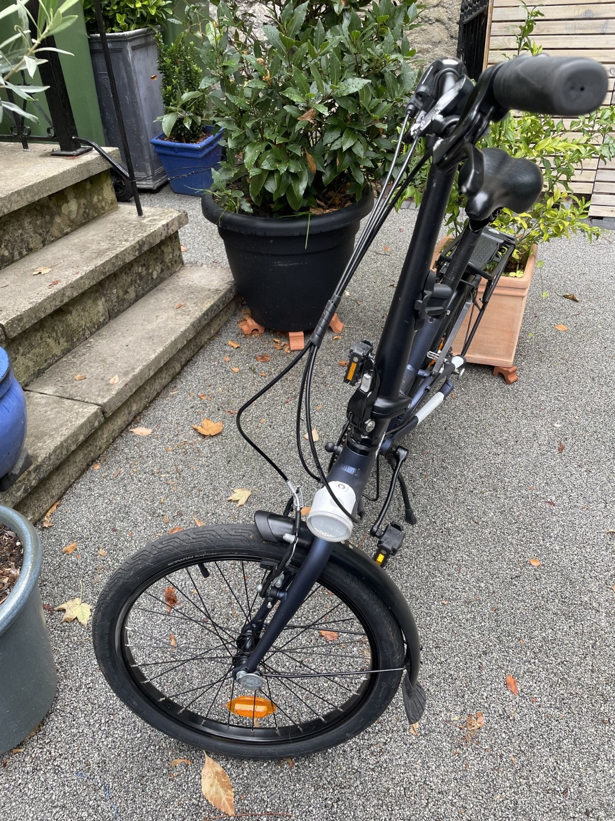 BTwin Tllt 500 Folding Bike with bag
