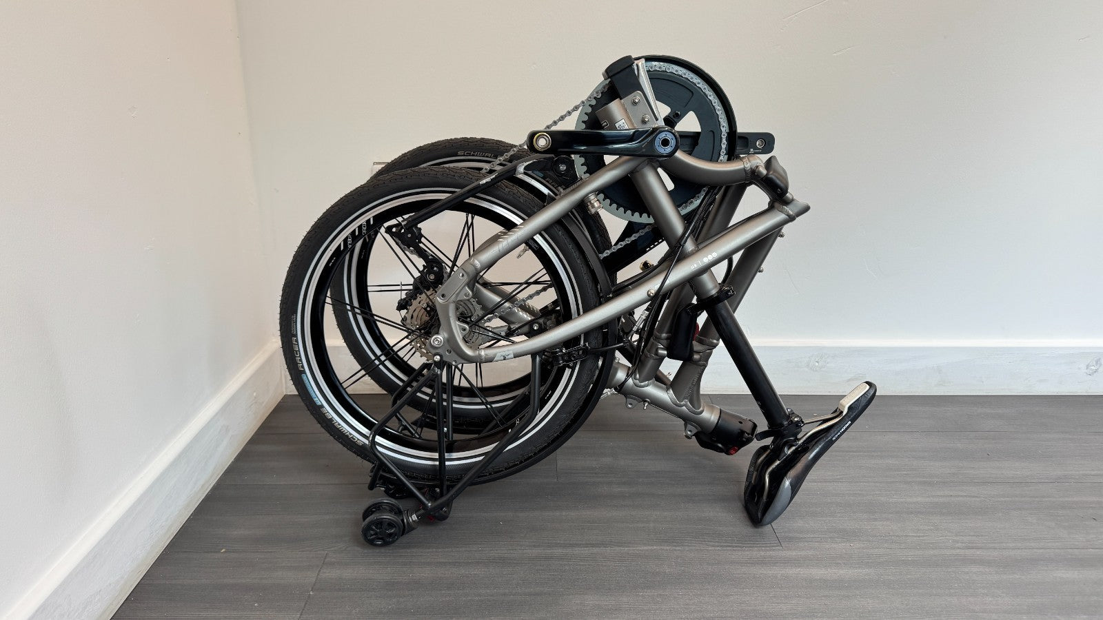 Tern BYB S11 Folding Bike 20" wheels Matte Silver color Folding Bike RRP £2300