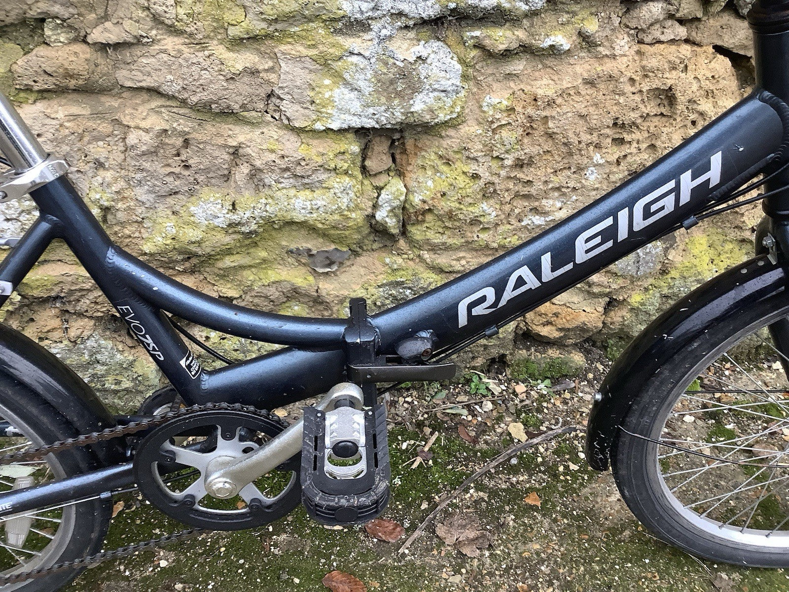 RALEIGH EVO 7SP FOLDING CYCLE - Twistgrip  - UK DELIVERY