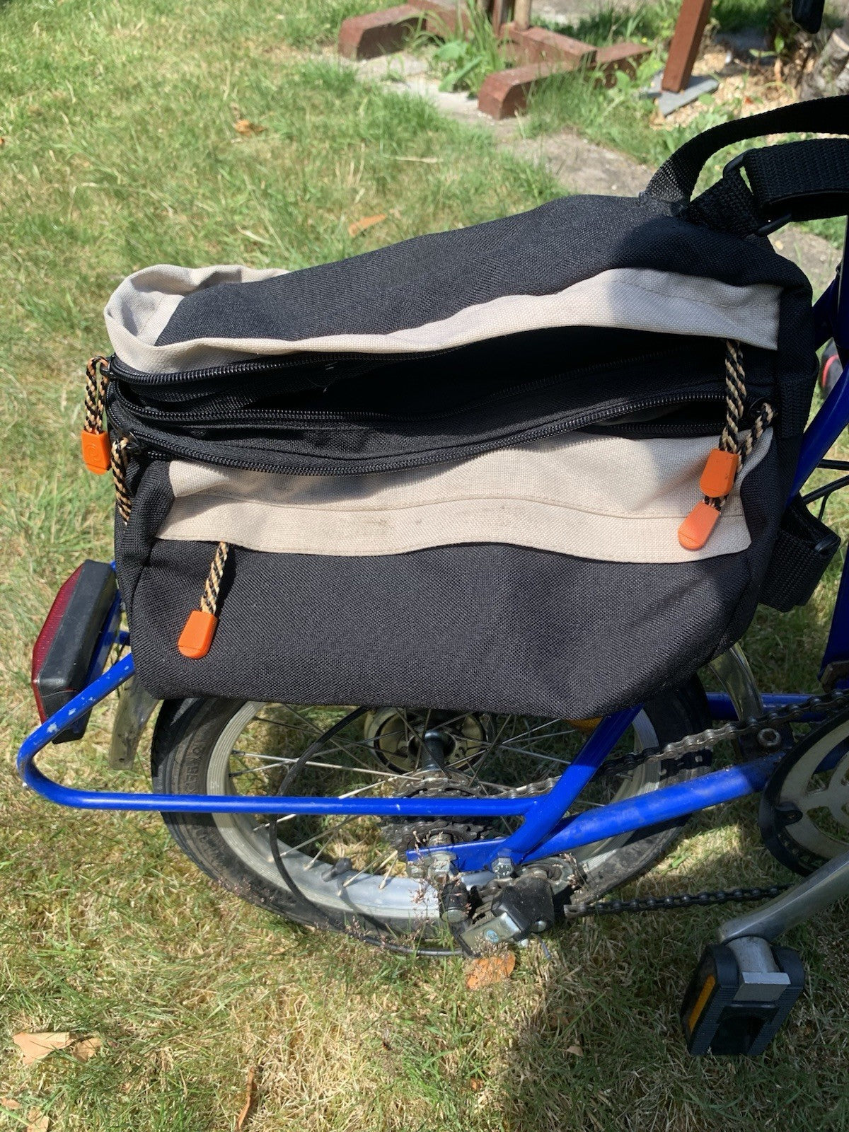 Di Blasi 16in Blue Folding Bike 4-Speed, Front Basket, Rack/Panniers, Bag