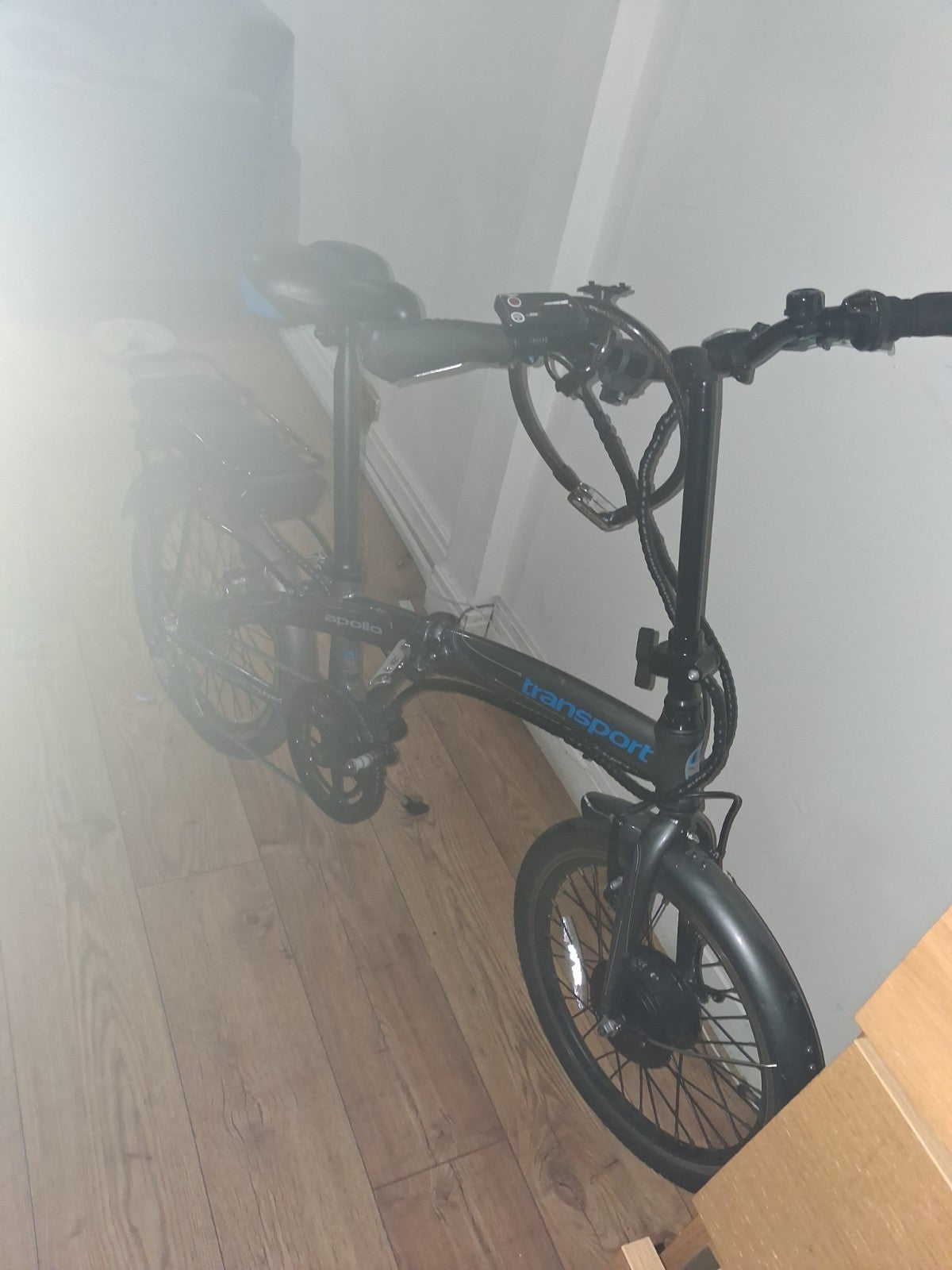 Apollo Transport 20in Folding Bike Black/Blue Disc Brakes Rack Mudguards