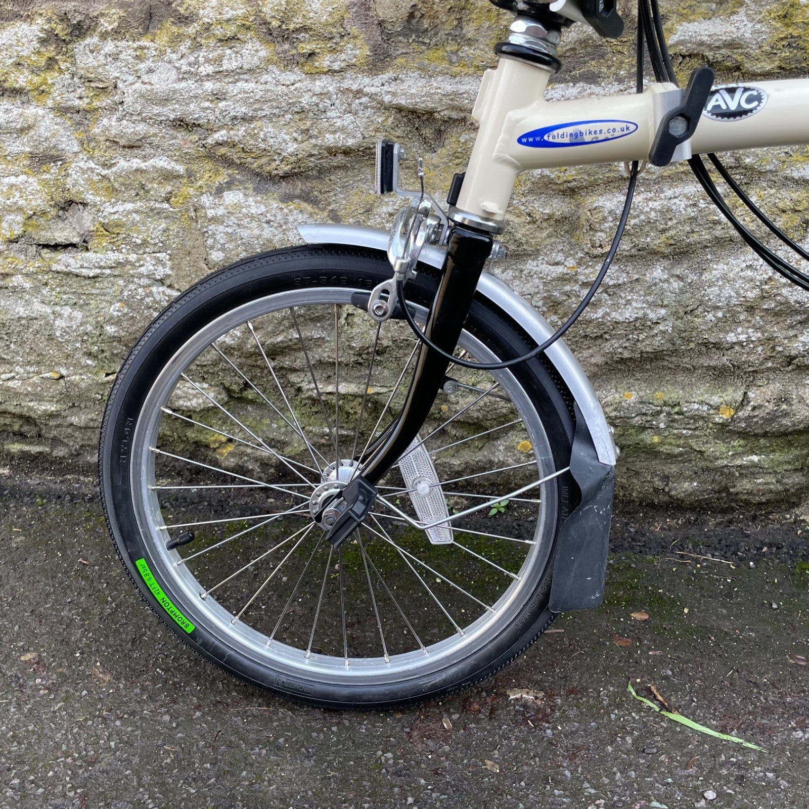 Brompton M6L Folding Bike 6 Speed - 2003 Very Light Use