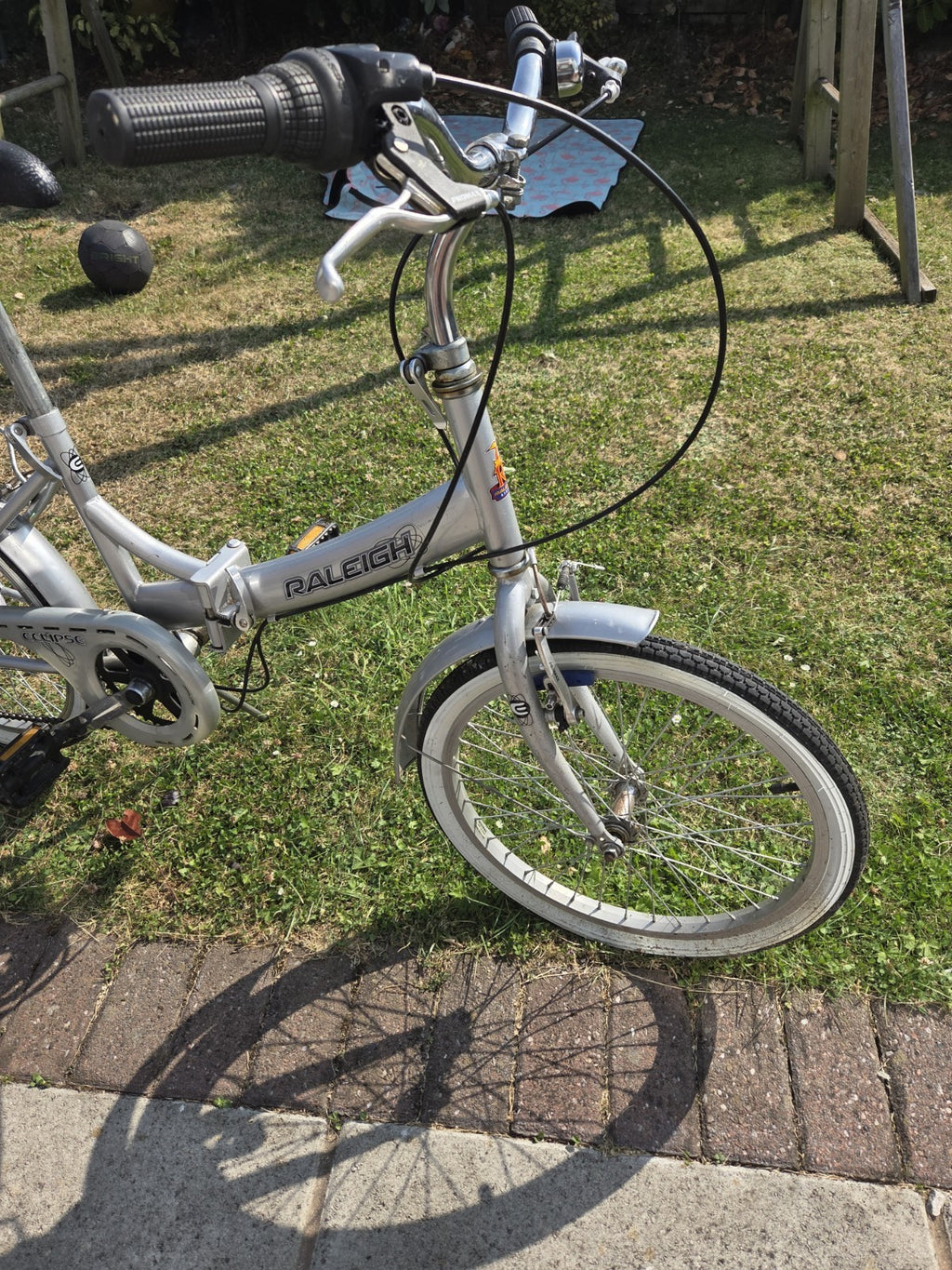 Raleigh Compact Vintage Folding Bike Bicycle Retro Cream White
