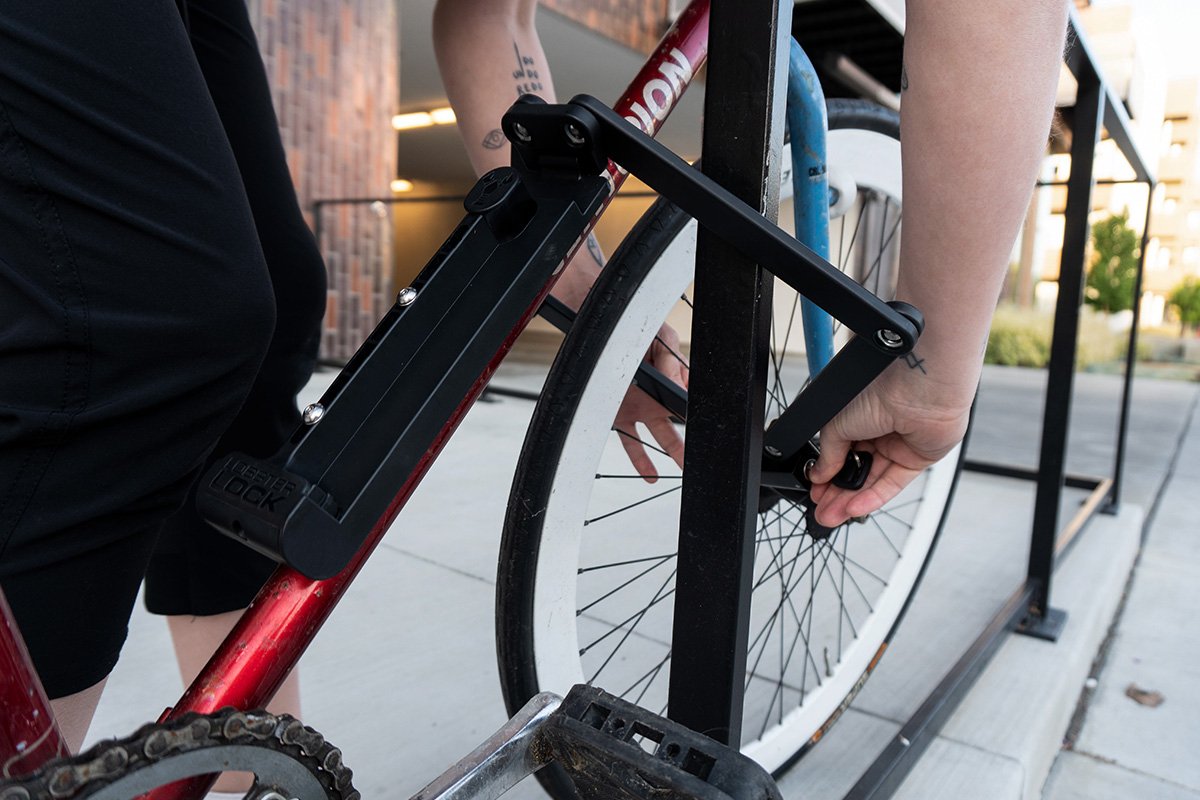 This Folding Bicycle Lock Is Perfect For Those Who Don’t Want Their Bike Jacked - Mandatory