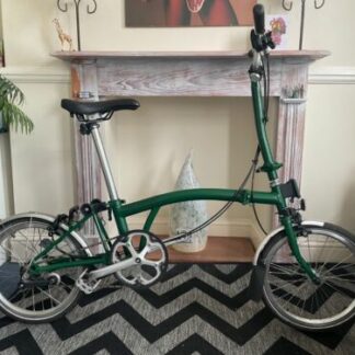 Brompton folding bike - Great Condition! (with Bag + pump) - Racing Green